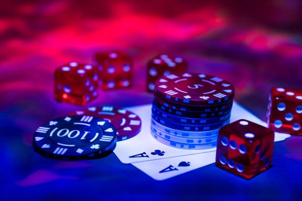 gengtoto 888 mobile app interface showing football markets and live-dealer tables