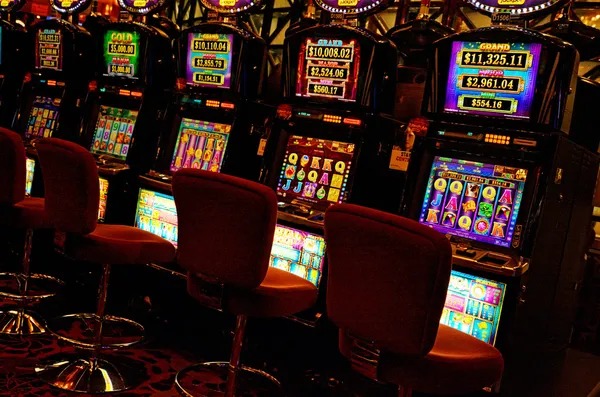 Payout credited: balance updates instantly. Account balance update after winning spin